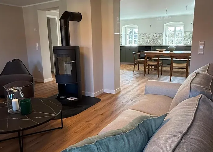 Rittergut Hirschbach * Glashutte (Saxony)