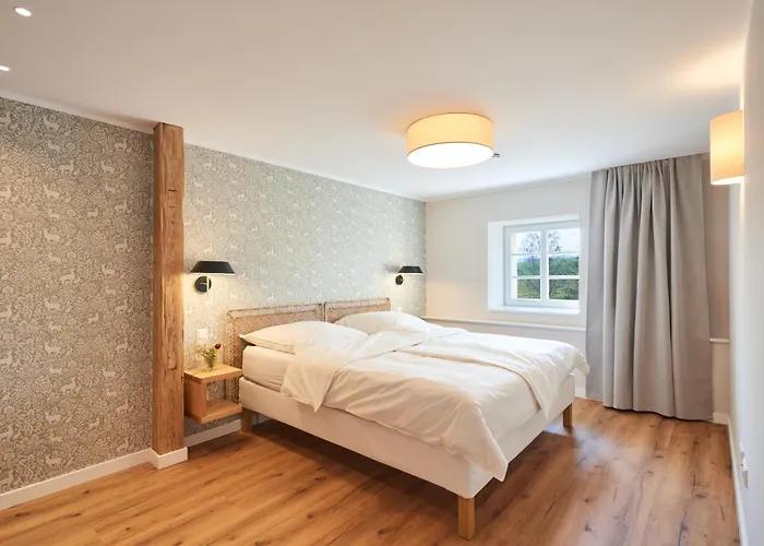 Rittergut Hirschbach Glashutte (Saxony)